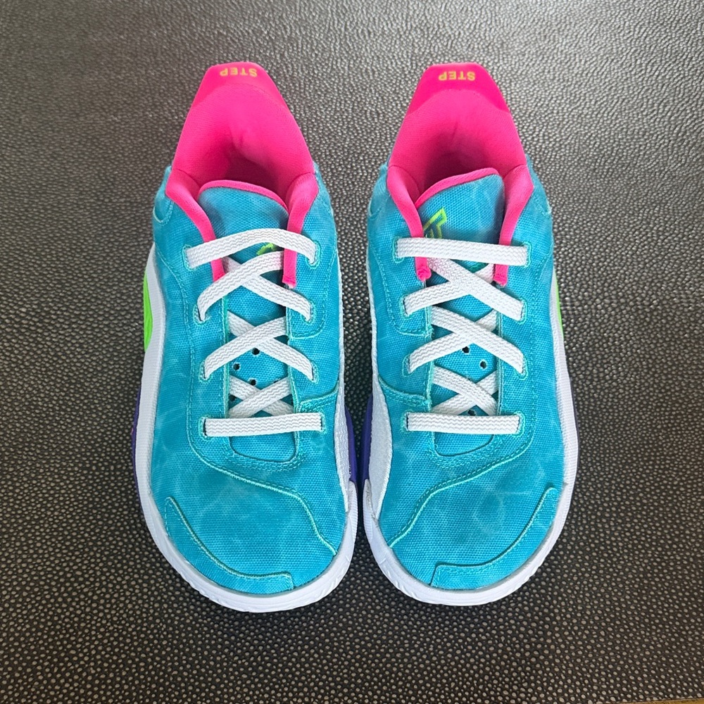 Kids Jayson Tatum sneakers in Teal with Pink, Lime & Purple accents